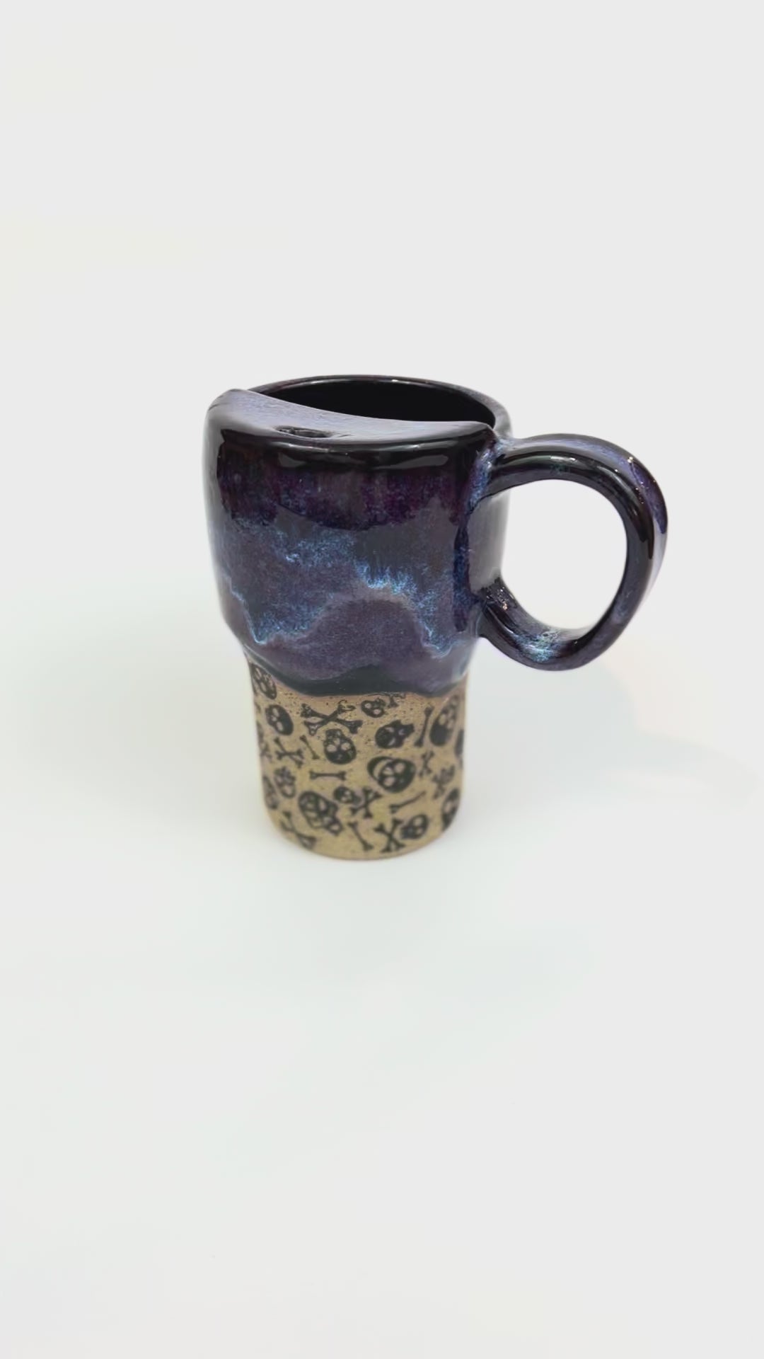 togo mug skull & crossbones